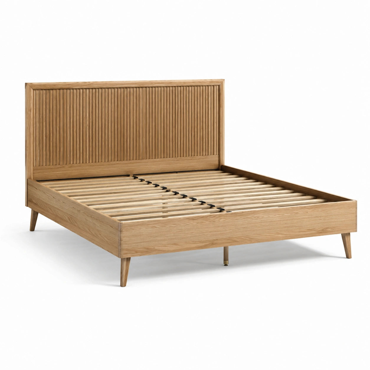 Doppelbett aus Eichenholz mit strukturiertem Kopfteil